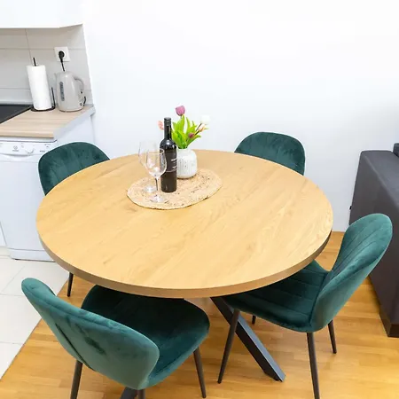 Apartament Musulin With Balcony And Garage *