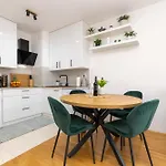 Apartament Musulin With Balcony And Garage *