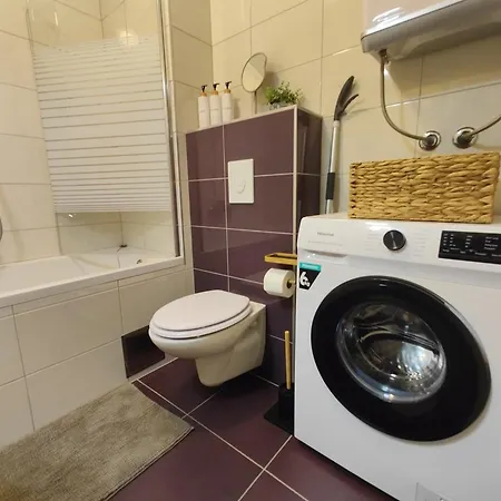 شقة Musulin With Balcony And Garage *