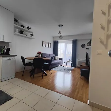 Musulin With Balcony And Garage * زادار