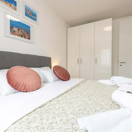 Appartement Musulin With Balcony And Garage Zadar